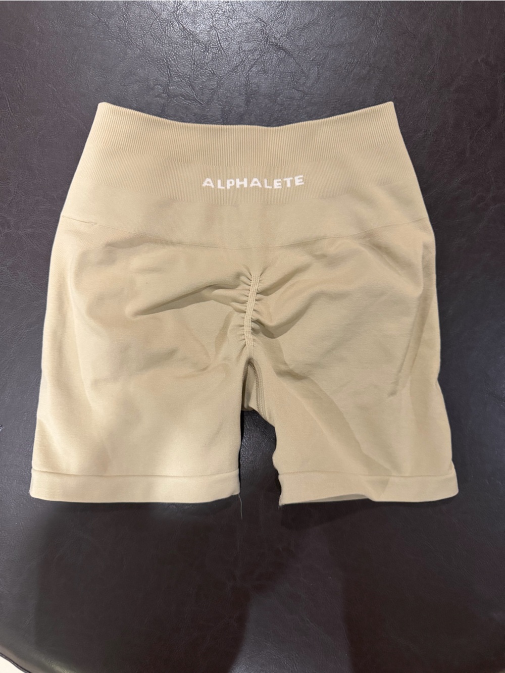 Alphalete amplify Seamless shorts linen
